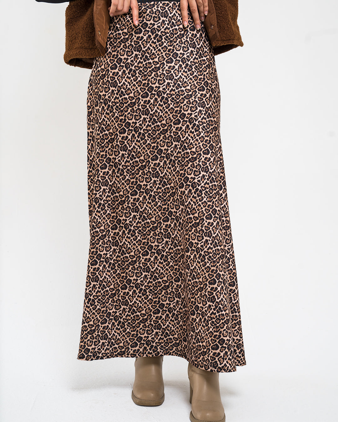 Urban Girl Satin Skirt